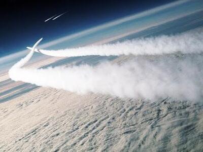 Θα βομβαρδίσουν τα σύννεφα στην Ινδονησί...