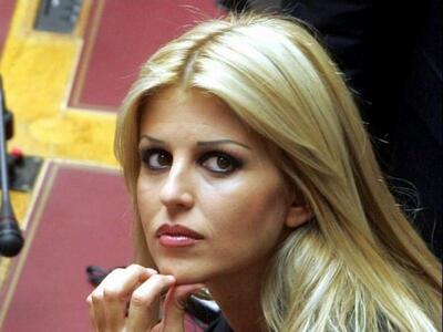 H Έλενα Ράπτη απαντά πρώτη φορά στις φήμ...