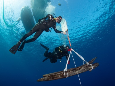 Κλικ σε μία μαγική και ... υποβρύχια αρχ...