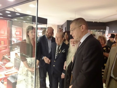 Αίγιο: Ο υφυπουργός Αμυνας Αλκιβιάδης Στ...