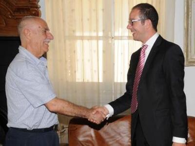 Την ενίσχυση του Δήμου με μικρά πυροσβεσ...