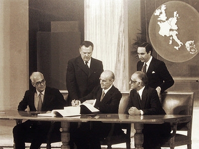 Σαν σήμερα υπογράφτηκε η συμφωνία ένταξη...