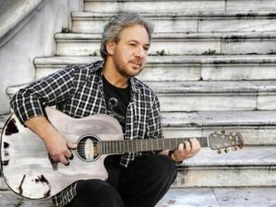 Αναβλήθηκε η κηδεία του Αντώνη Βαρδή - Α...