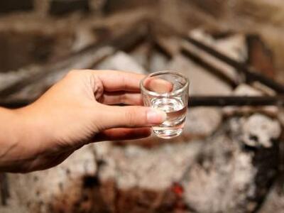 Αχαΐα: Γιορτή τσίπουρου την Κυριακή στου Κουρλαμπά