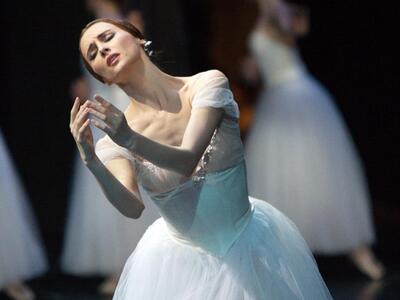 «ΔΕΝ ΧΑΝΕΤΑΙ» ΣΤΟ ΜΕΓΑΡΟ Η ΤΣΑΡΙΝΑ ΤΟΥ Ρ...