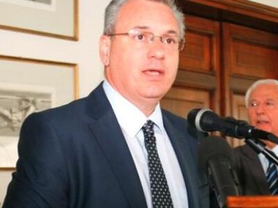 Μαρκόπουλος: "Ροζ" τηλέφωνο η ...