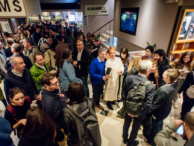 Στην πρεμιέρα και η σχεδιάστρια μόδας Ορ...