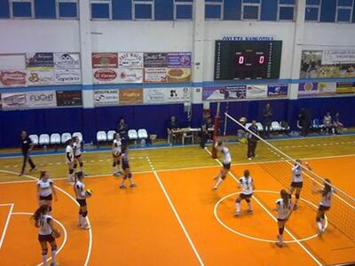 Bόλεϊ: Νίκη και πρόκριση για τα κορίτσια...