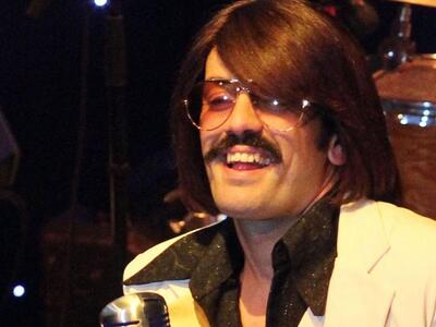 Τόνι Σφήνος: «Στο κρεβάτι είμαι μάστορας...