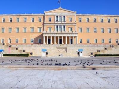 Αυστηρός έλεγχος στους βουλευτές και τα ...