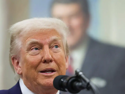 «Χαστούκι» δικαστηρίου σε Τραμπ: Αναιρεί...