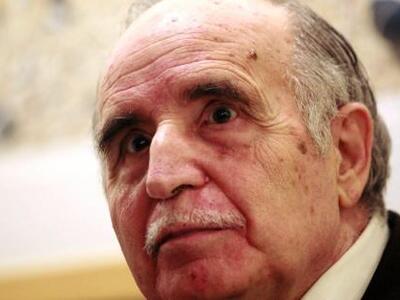 Ο Ντίνος Χριστιανόπουλος έβαλε στη θέση ...