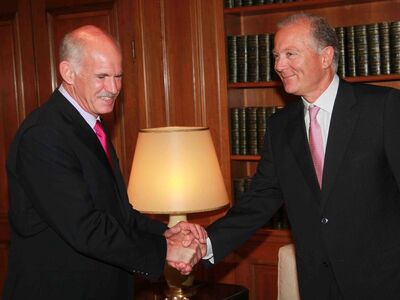 Παπανδρέου: "Κατακτήσαμε τους πρώτο...