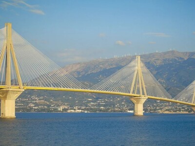 Γέφυρα Ρίου- Αντιρρίου: Την αντέχει η τσ...