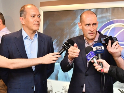 Αποχώρησαν οι Αγγελόπουλοι κάνοντας λόγο...