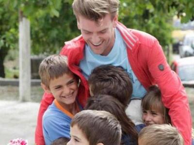 Με το Δεξί :Πάνω από 3,2 εκατ. τηλεθεατέ...