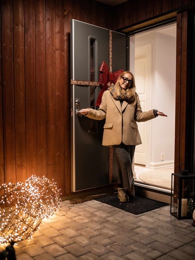 «ΖΟΥΜΕ ΣΕ ΜΙΑ ΜΙΚΡΗ ΠΟΛΗ ΕΞΩ ΑΠΟ ΤΟ ΟΣΛΟ...