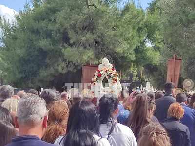 Πάτρα: Η περιφορά του Επιταφίου στο Β'  ...