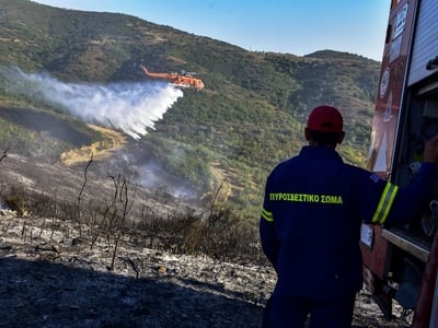 Φωτιά στην Κερατέα Αττικής 