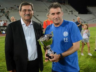 Ο Πελετίδης στο φιλικό των «θρύλων» Ελλά...