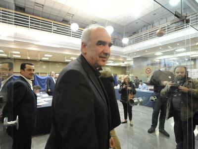 Στη Δυτική Ελλάδα προηγείται ο Μεϊμαράκη...