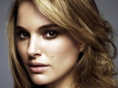 Η Natalie Portman έχει πτυχίο από το ...Χάρβαρντ