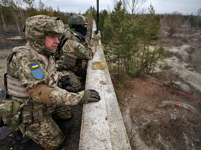 Πόλεμος στην Ουκρανία: Προελαύνουν στο Χ...