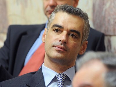 Μισό εκατομμύριο ευρώ για ταξίδια του Άρ...