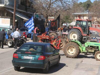 Πάτρα: Το ΠΑΜΕ εκφράζει αλληλεγγύη στα μ...