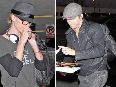 Ράιαν Ρέινολντς και Σαρλίζ Θερόν μαζί στ...