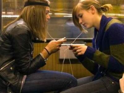 Εκτεθειμένοι και απροστάτευτοι πολλοί νέ...