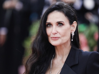 Η Demi Moore βρίσκεται στην Ελλάδα και σ...