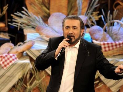 Δάκρυα συγκίνησης για τον Λαζόπουλο στη Λάρισα  