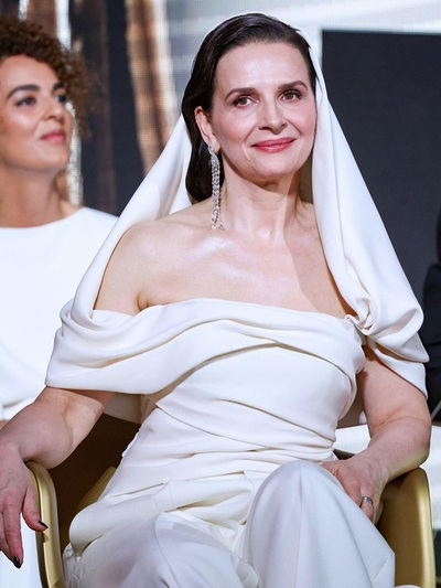 Ζιλιέτ Μπινός με Dior