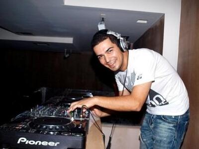 Dj set με τον Consoul Trainin απόψε στο ...