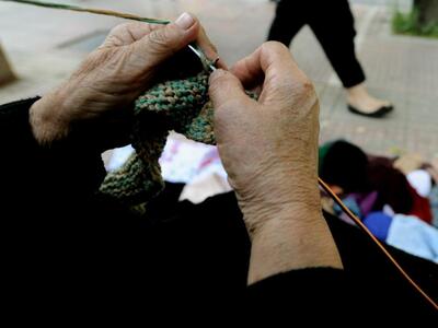 Ηλεία: Μπήκε στο σπίτι ηλικιωμένης και τ...