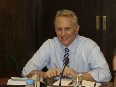 Περιφέρεια Πελοποννήσου με έδρα την Πάτρα;