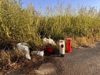 Θεσσαλονίκη: Λουλούδια και κεριά στο σημ...