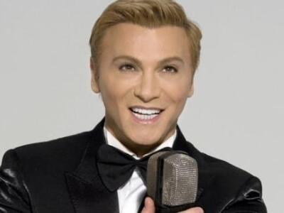 Ο Τάκης Ζαχαράτος και το one man show στ...