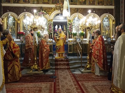 Η 2η ημέρα των Χριστουγέννων στην Ιερά Μητρόπολη Πατρών(ΦΩΤΟ) | Molonoti News