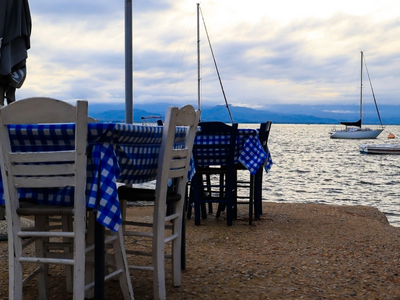 Ελεγκτικό Συνέδριο: Το 50% των καταστημά...