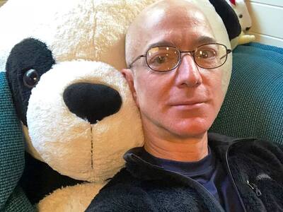 Σαουδάραβες χάκαραν το κινητό του Τζεφ Μ...