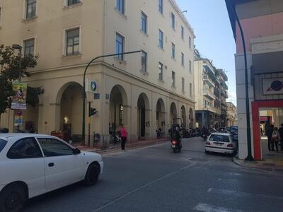 Ένα ακόμη φανάρι για την αντιδρόμηση της...