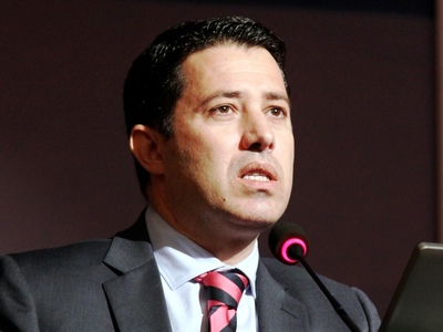 Σφίγγει ο κλοιός για τον Νίκο Μανιαδάκη ...