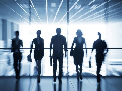 Πόσο δουλεύουν άντρες και γυναίκες στην ...