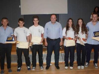 Ο Δήμος βράβευσε την Αστραπή και την Έκρ...