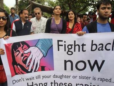 Ινδία: «Σωστός κάποιες φορές ο βιασμός»,...