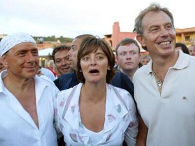 Ο Σύλβιο Μπερλουσκόνι, ενώ δεν πάει πίσω...