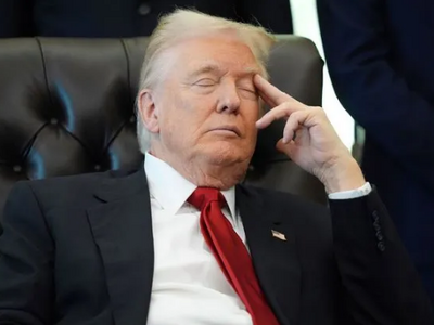 Γιατί ο Τραμπ κλείνει τα μάτια του στα υ...