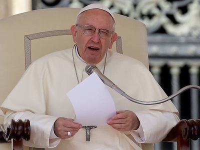 Την έλλειψη ενότητας σε ολόκληρο τον κόσ...